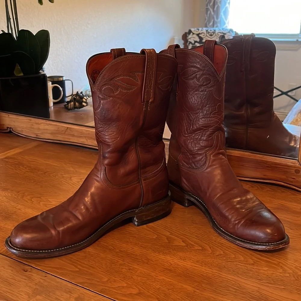 Men’s Luechese Boots - Picture 3 of 9